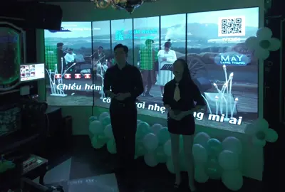 Nhanh tay rủ NYC hát chung 1 bài xem gỡ được hông Song ca để giữ lại chút kỷ niệm, dù chẳng thể bên nhau. Tín hiệu vũ trụ đi ca  #4K #vungtau #icoolvungtau 