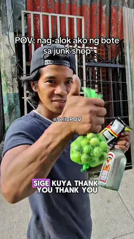 Day 4 paggawa ng kaBOTEhan. Ayan na request niyong calamansi! Kaso tinanggihan niya yung TANG, gusto PLAIN! 😂  #JelloPOV #kaBOTEhan #ginebra #raybanmeta #alak 