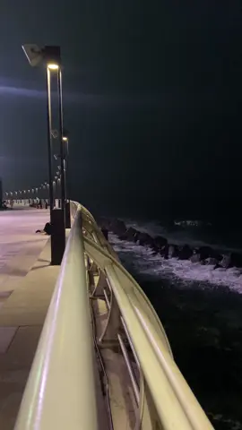 #jeddah #jeddahcornice #jeddahnight #jeddah_city #jeddahpromenade 