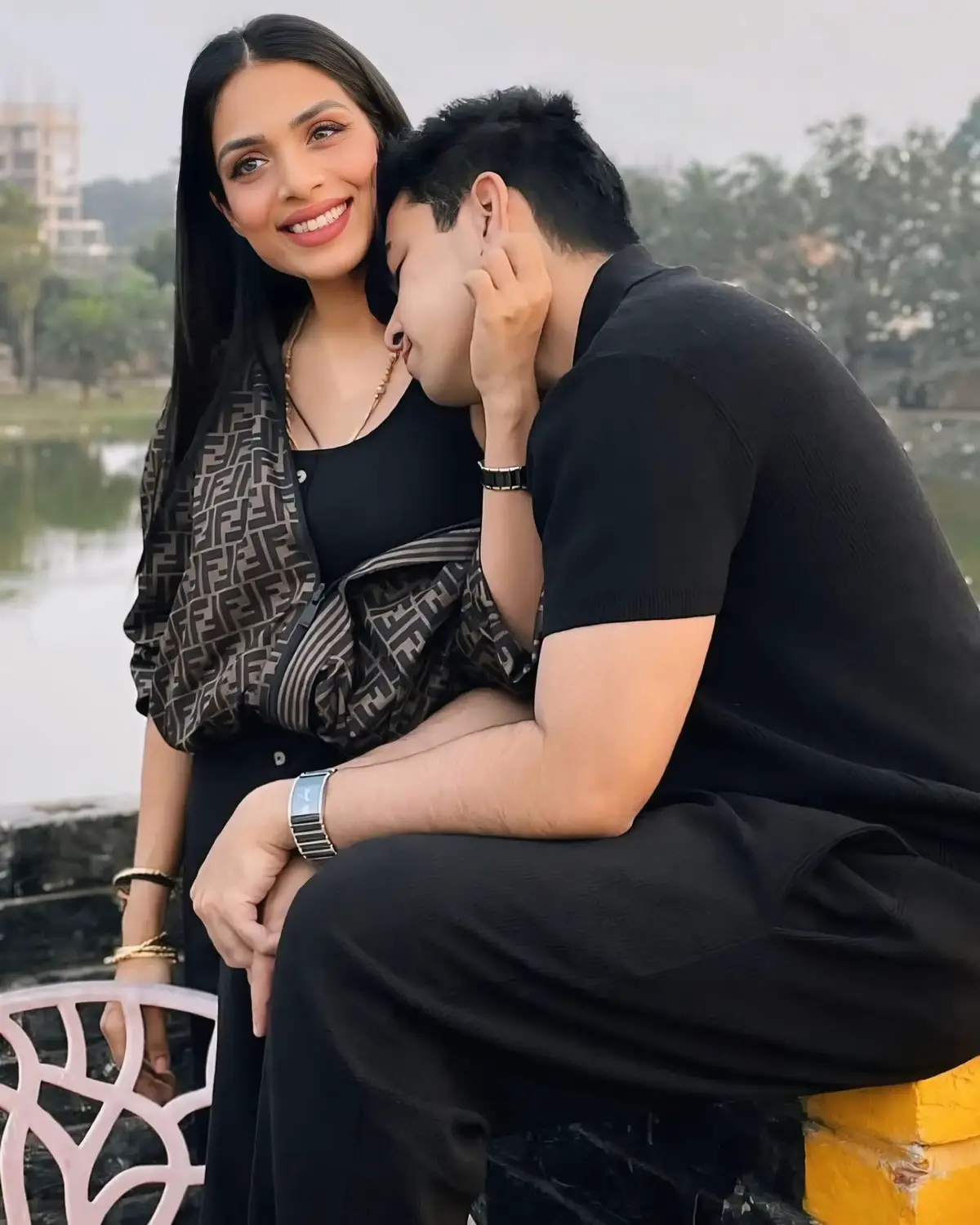 মানুষের বিয়ে করা উচিত এবং ডিপলি পার্টনারের প্রেমে পড়া উচিত।❤️ এবং এই প্রেম এত বেশি গভীর হওয়া উচিত যে জগতের কোন দুঃ খ ক ষ্ট ই এই প্রেমের চাইতে বড় হবে না। কেন বলছি এই কথা?? Because some people think marriage is scary - Yes Marriage is scary what if your partner   আপনি যা পছন্দ করেন রাতের ৩ টা বাজে তাই রান্না করে আপনার বউ আপানকে খাওয়ালো, আপনি ফুল পছন্দ করেন বলে আপনার স্বামী প্রতিদিন আপনার জন্য ফুল নিয়ে আসলো , আপনি সমুদ্র, পাহাড় পছন্দ করেন বলে আপনাকে মাসে একবার হলেও পাহাড় সমুদ্র দেখতে নিয়ে গেলো, আপনি কাজ শেষে ক্লান্ত হয়ে বাসায় ফিরলে আপনার বউয়ের মুখটা দেখার পরে আপনার সব ক্লান্তি শেষ গেলো, আপনি বই পছন্দ করেন বলে সে প্রতি সপ্তাহে আপনার জন্য দুইটা বই নিয়ে আসলো, আপনার যখন সাপোর্ট প্রয়োজন তখন ওই মানুষটা আপনার জীবনের প্রতিটা ক্ষেত্রে সাপোর্ট দিলো তখন সবচে কঠিনতম সময়েও মনে হবে, আমার পাশে আমার পার্টনার আছে, তার সাপোর্ট আছে। So, I don't care about anything else. সে আপনার সুখদুঃখ ভাগ করে নিবে আপনাকে সম্মান করবে আপনাকে অসম্ভব ভালোবাসবে.. 
