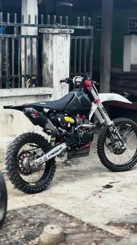 Mode trondol🙌🏻#crfblackwhite⚡️ #fyp #crf150l #zxycba #foryou 