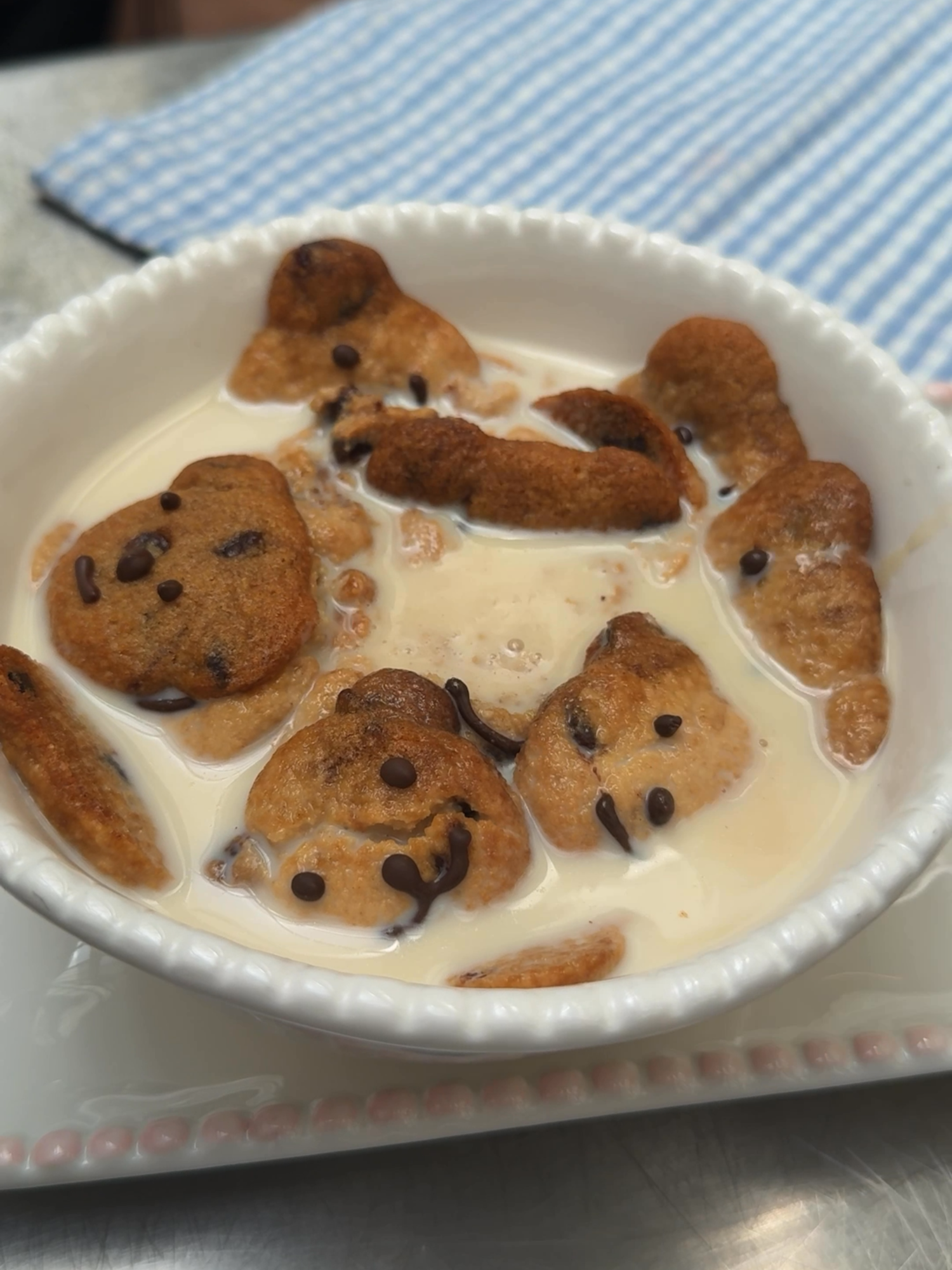 Mini Teddy Bear Cookie Bowl! When your dessert gives you cuddles 🥰🍪#fyp#usa🇺🇸#cookie#bowl