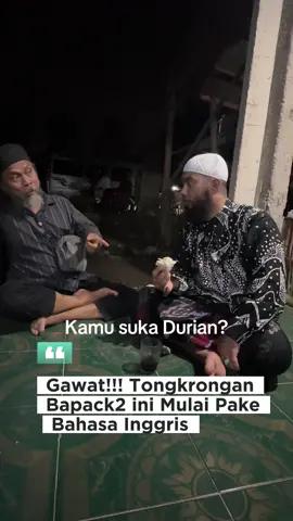 Sombong amat yang baju batik siapa sih???