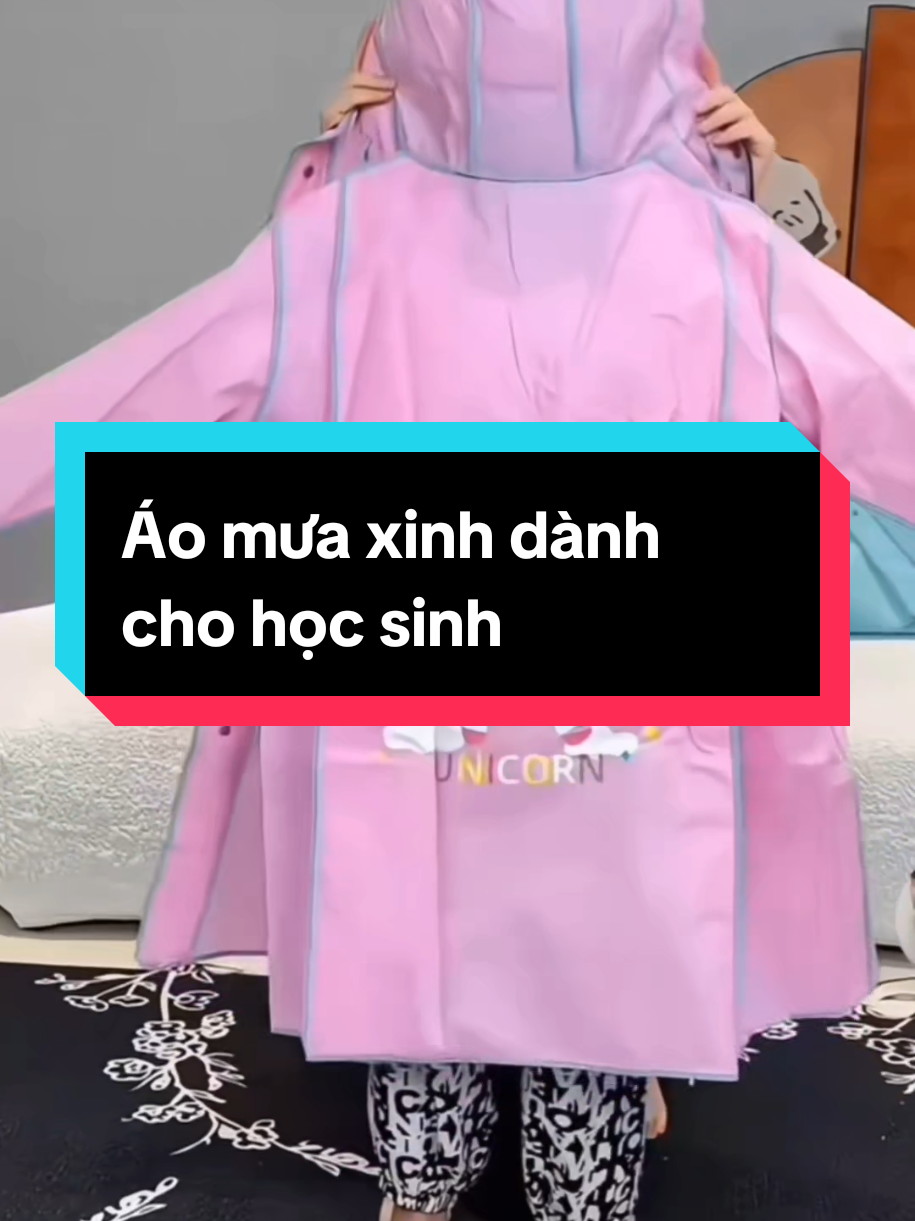 Áo mưa học sinh trùm được balo cặp thoải mái, có màng che mặt, hình xinh xắn #aomua #aomuachongtham #aomuatreem #xuhuong 
