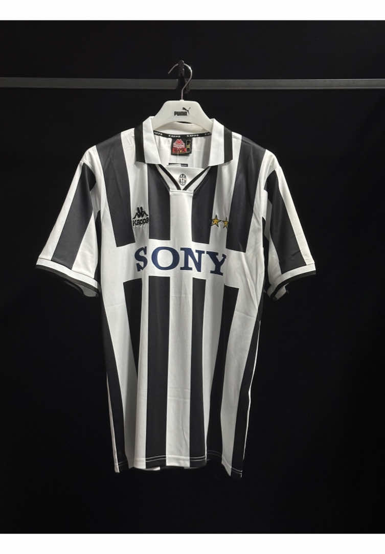 1995-1997 Retro Juventus Home Jersey#jersey #jerseyclub #Soccer #juventus 