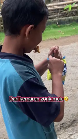 Biasa nya 1 hari ludes 1 dus,malahan mah suka lebih 1 dus,skrng 1 dus udah 3 hari masih ada.Ya karna itu zonk terusss😂#fyp #masukberanda #cikiberhadiah 