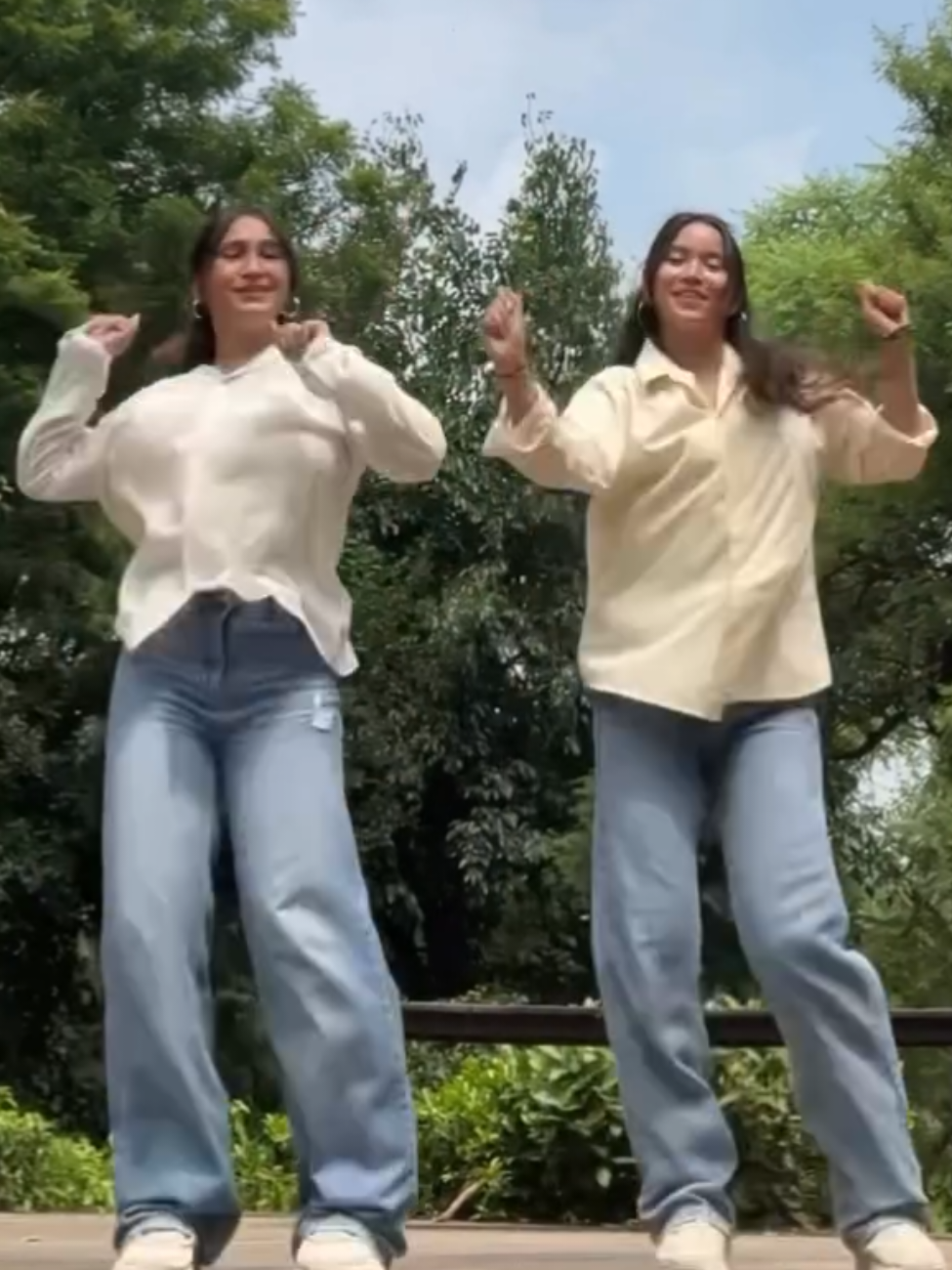 #tiktok #fyp #dance #trending #creatorsearchinsights 
