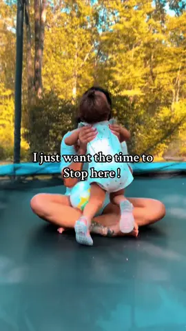 I take in every second !! #happymom #twinmom #momtok #girlmom #twingirls 