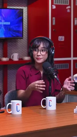 Nadya : First Rabbit sedih banget 🙂 Freya jelasin nya runtut dan sistematis banget 😭💕✨ Authenticity ID YouTube #freyajkt48 #fypシ 