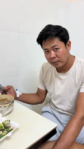Ổng ho mà phòng ngta tưởng ông lao chạy mất dép. 🤣@HưngCầnThơ Live @Hưng Cần Thơ live @Hưng.Là.Nó1️⃣ @Hưng.Là.Nó2️⃣ @Hưng Cần Thơ 36868 