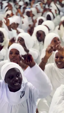 @Mame Libasse Laye Mboup @SokhnaAwa baye rane laye😭❤️🤲 @Aïcha_mou_cherif_abdoulaye🤍🦋 @ibagayelayelofficiel 
