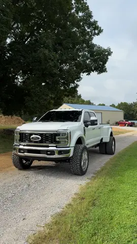 Butter my biscuit   #fyp #f450 #ford #kingranch #viral 
