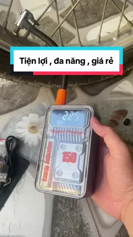 Máy bơm lốp xe tự ngắt 3 chức năng chỉ hơn 300k#xuhuong #bomlopoto #bomxemay #bomxedap #hungtamhuyet 