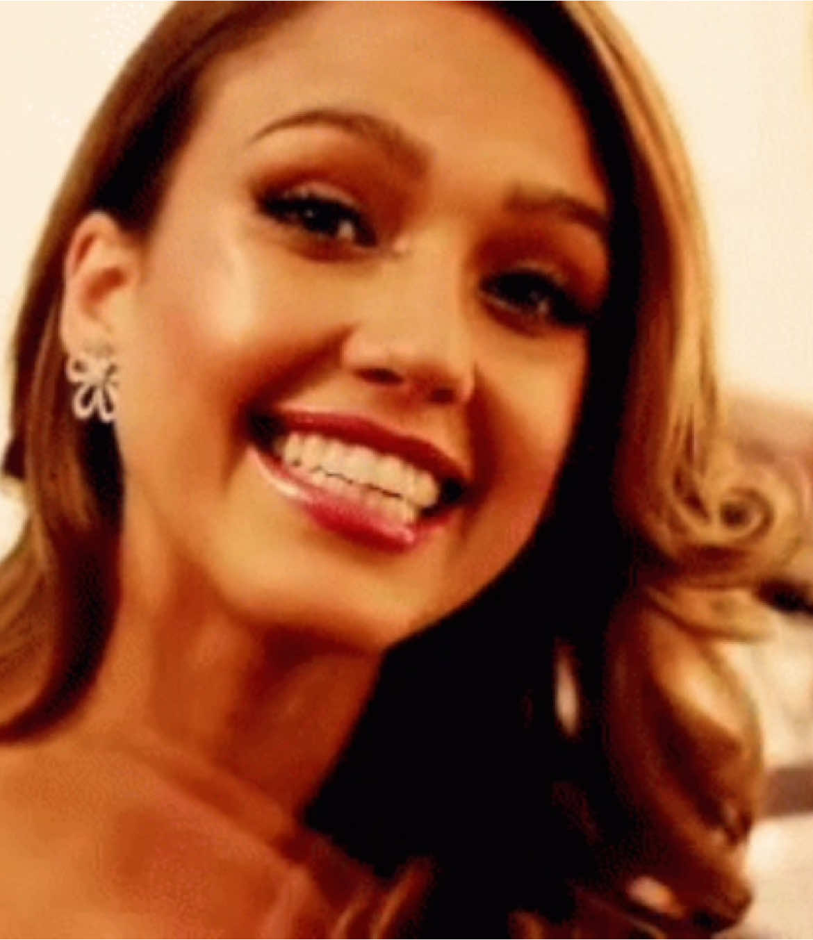 brown hair brown eyes face card #jessicaalba #natalieportman #fyp #gif #viral 