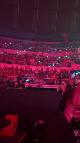 blooms singin happy birthday for colet #bini #biniph #binicolet #CokeStudioPH #BINIatCokeStudioConcert 