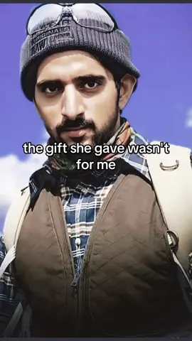 The gifts she gave 🎁  #poem Dubai Sheikh Hamdan poem 👑😎💯 #poetrytok #hamdan fypシ゚viral #fazza♥🇦🇪 #fazzapoem