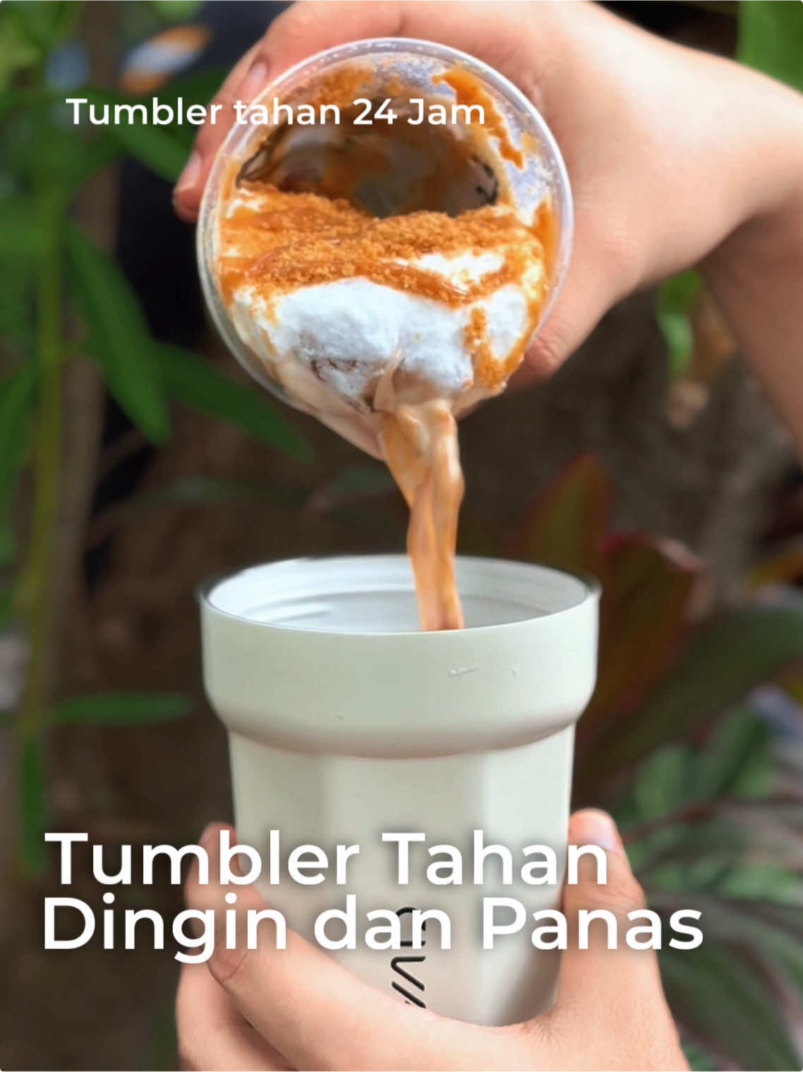 Tumbler tahan panas dan dingin 24 jam bahan lapisan keramik gak ninggalin bau #tumbler #tumblertahan24jamsejuk #tahanpanasdandingin 