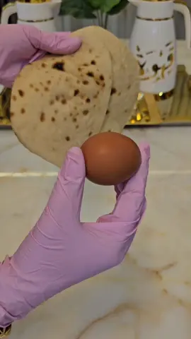 عندك رغيف عيش بلدى وبيضة اعملي الفكرة دى للمدارس ووفرى وابهري ولادك هيطلبوها كل يوم😋🥰 #مع_هيام_محمود  #وصفات_المدارس  #الانش_بوكس 