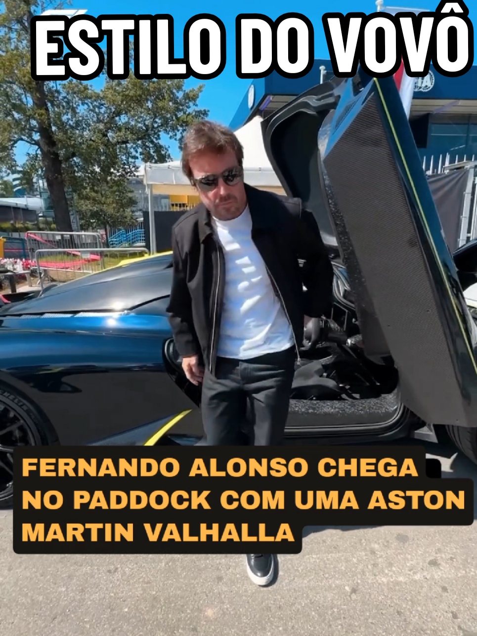 Fernando Alonso chega no paddock de Monza com estilo, dirigindo uma Aston Martin Valhalla, o vovô garoto foi o centro das atenções. #formula1 #f1 #f1news #fernandoalonso #astonmartin 