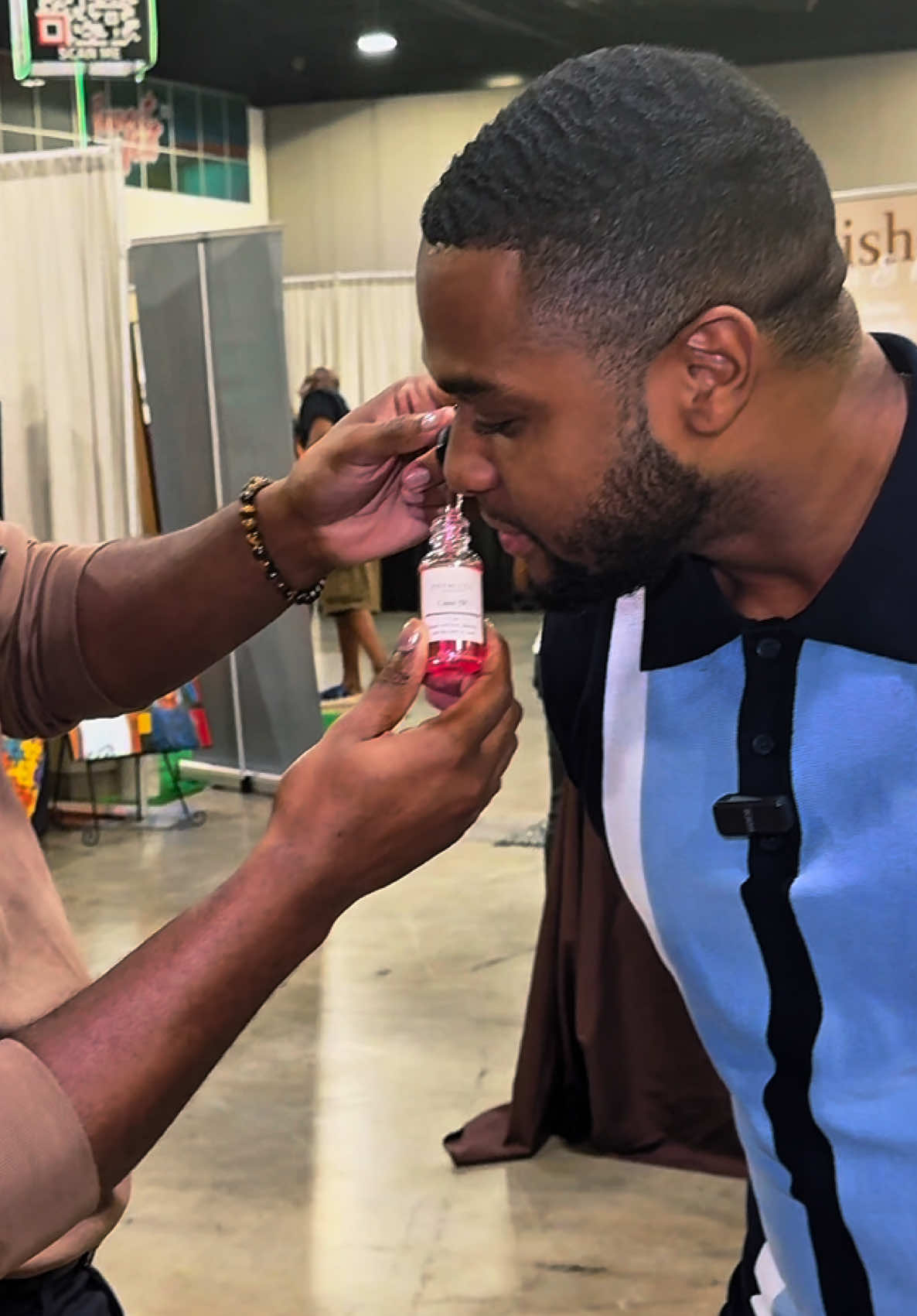 Oasis (W) had bro ready to get married 😂. The fellas are simple, nothing like a woman that smells amazing….and edible 😅👀 #fragrancetiktok #perfumetiktok 