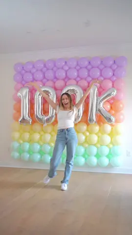 Balloon idea for beginners! I couldn't believe how easy it was to make this balloon wall 🤯 🎈  It was much faster to put together than I anticipated and very forgiving if my rows were not perfectly straight. Beginner level crafting skills required and makes a huge impact at your party. You have to try this! 10/10 I recommend this method. 👍 👍  And let’s not forget to celebrate that we have over 100,000 party people in the building!    Thank you so much everyone 🥰 Let's keep on decorating together ❤️ #DIY #balloons #tutorial #hack #LifeHack 