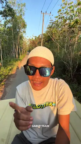 Jangan ya dek @@ isol 57 @Fathur #fy #layangankaksekaan #layanganmadura #kopdarlayangan 