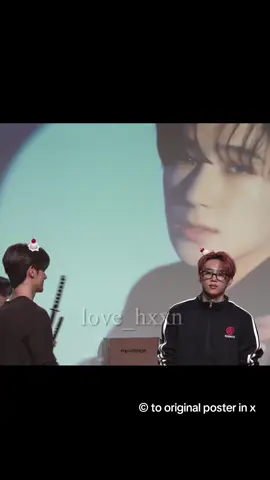 Effortlessly. I just know that Sunwoo liked that 🖤 #theboyz #더보이즈 #hyunjae #sunwoo #milsun 
