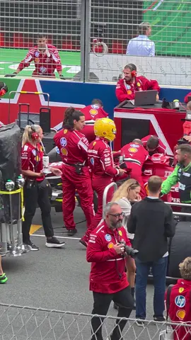 @Lewis Hamilton made a little mistake last Sunday at the Dutch Grandprix in Zandvoort. He arrived on the grid by electric step at the wrong car but only found out when he saw @Charles Leclerc inside the car😆 #weareallhuman #dutchgrandprix  #ferrari #fyp #lewishamilton @ferrari @Formula 1 