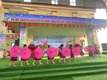 Ngày hội tựu trường cuối cấp mần non của gái rượi….
