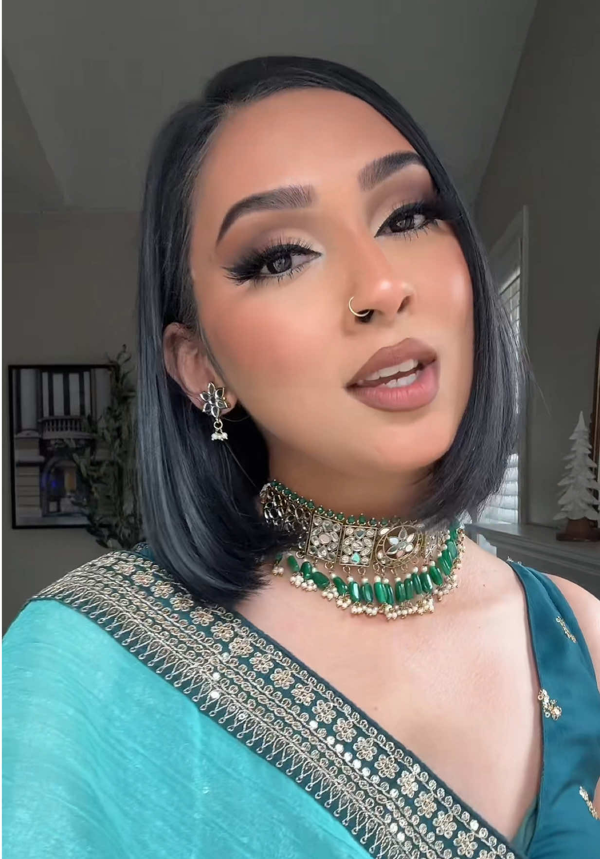 This colour>> ✨🙈 what do we think? #transition #bollywood #saree #turquoise 