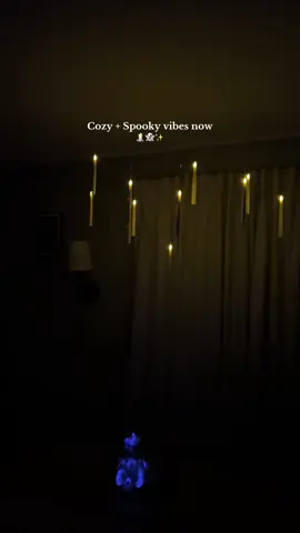 Easy Halloween decor that gives instant spooky vibes for $12 👻🕯️✨ #spookyszn #floatingcandles #tiktokshopping #halloweendecor #spookyvibes 