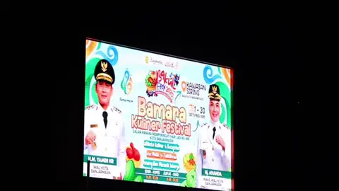 Nang hadir jua pas acara Kick Off Hari Jadi Kota Banjarmasin ke 499 tahun mana suaranya yu ? Sekalian jua Pak Wali @m_yamin_hr dan Ibu Wali @nlistriani secara resmi membuka @bakulfest2025, Bamara Kuliner Festival 2025. Buhan pian sudah kesini balum ? Amun balum lakasi kesinian, supaya kada tekaji habar, lawan nang kawanannya kada tahu habari jua lah 🥰. Note : Habar = Kabar