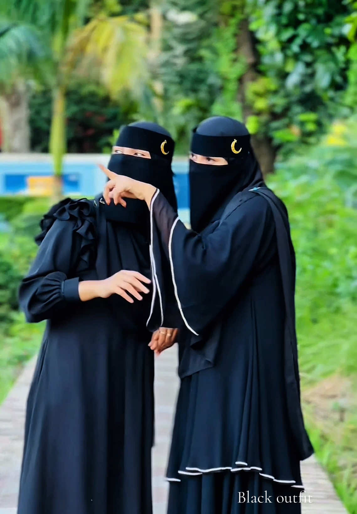 এক জোড়া চড়ই 🫂💌 Niqab from : @Black outfit 📌   #viral #foryoupage #trending #growmyaccount #fyp #ফরিদপুরের_মেয়ে🤟 #viralvideo @TikTok Bangladesh @TikTok 