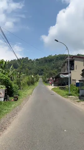 Tuhan, terimakasih karena telah memberi saya pelajaran terbaik meski melalui luka tersakit #bumijawa #cantel #dieng #pedesaan #gunung #tegal24jam #tegalhits #4u #fyp #fypage #beranda #tegal #kebunteh #pegunungan 