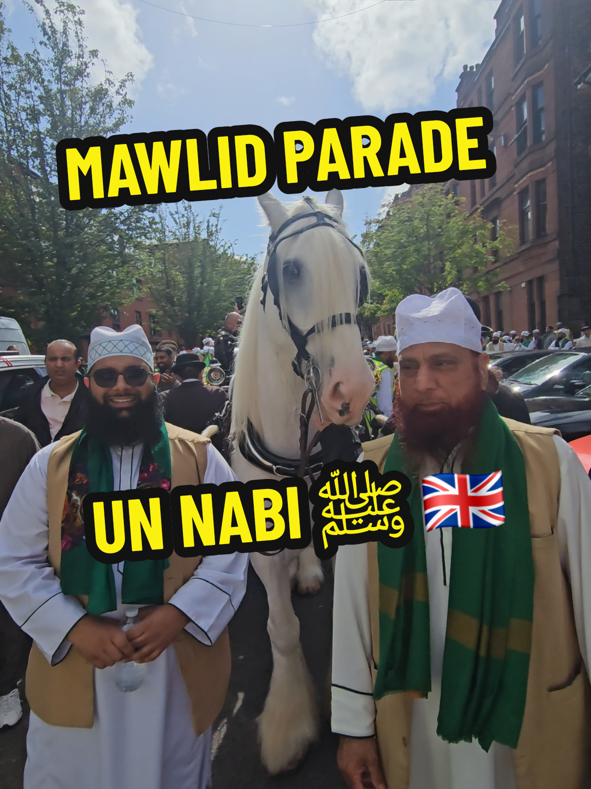 Muslims march for Mawlid Un Nabi Birthday Celebrations Prophet Muhammad ﷺ #islamic #muslim #milad #sunni #england @Zohib_Recites @꧁✸🅗🅐🅢🅗🅜🅐🅣🇬🇧🅚🅗🅐🅝✸꧂ 