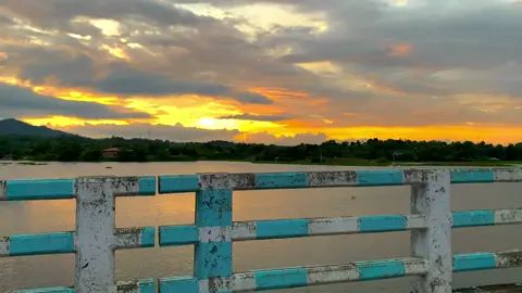 গাইবো না আর কোন গান তোমায় ছাড়া লিখবো না আর তুমিহীনা কবিতা ।😌❤️‍🩹 . . . #explore #foryou #tiktok  #nature #naturelover 