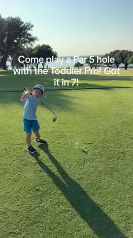 Par 5 hole and got it in 7!🏌🏼‍♂️⛳️ #golf #toddlerpro #par5 #golftiktok #golfswing 