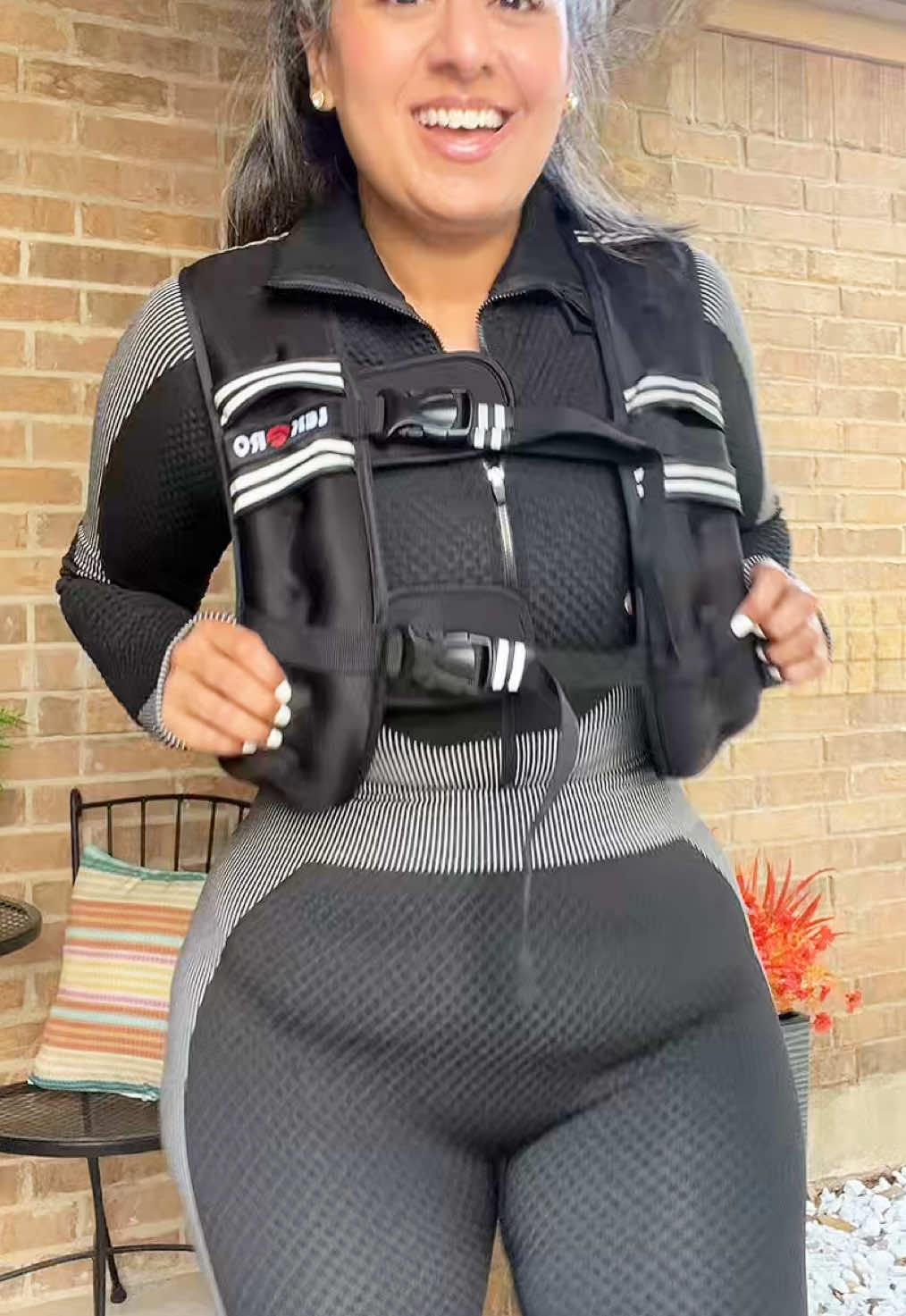 Time to put that weighted vest on!!!   @LEKARO sport  #weightedvest #workout #walking #Fitness #workoutequipment 