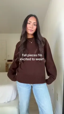Now if only the weather could cool down just a tiny bit haha  #fallfashion #fallhaul #falltransitionoutfit #sweaters #trenchcoat 