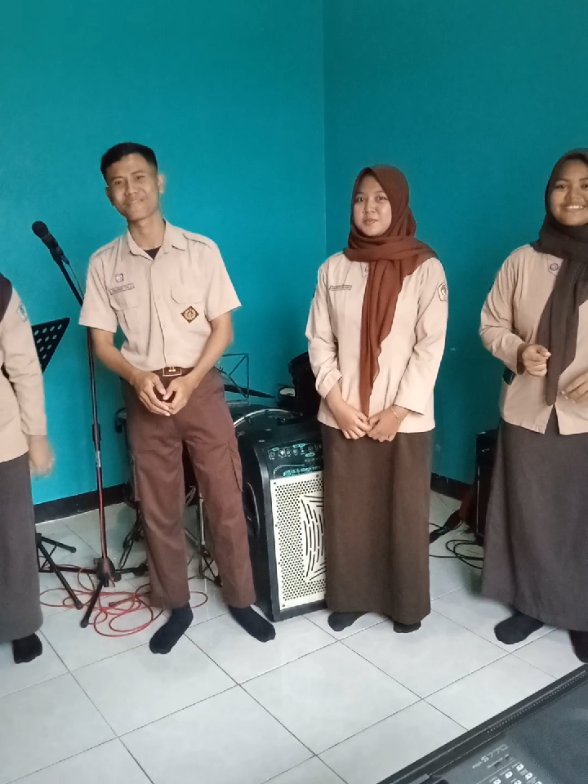 A Capella lagu Ampar-Ampar Pisang, kelompok kelas XI.1 #nyanyi #acapella #musik 