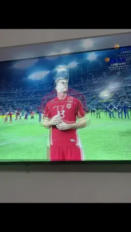 mungkin mauro ziljstra kaget lihat suporter timnas indonesia😎#fyp#4#foryou#maurozjlstra