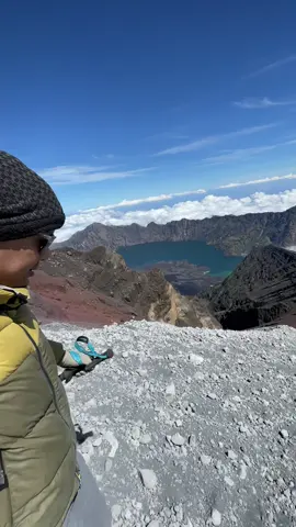 Jangan sibuk kerja ya 😁 #rinjani  #mountain  #gunungrinjani 