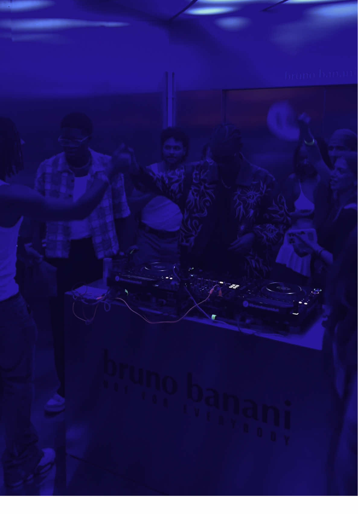 sound on. lights low. scents unforgettable. that’s how we launched bb energy & vanilla muse ✨  @Temry @DJ PREECIE @JOY @djrose.maryy #bbenergy #brunobanani #launchparty #energy 