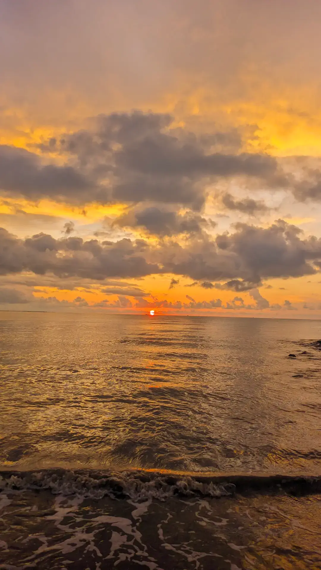 spil foto sunset di galeri kalian