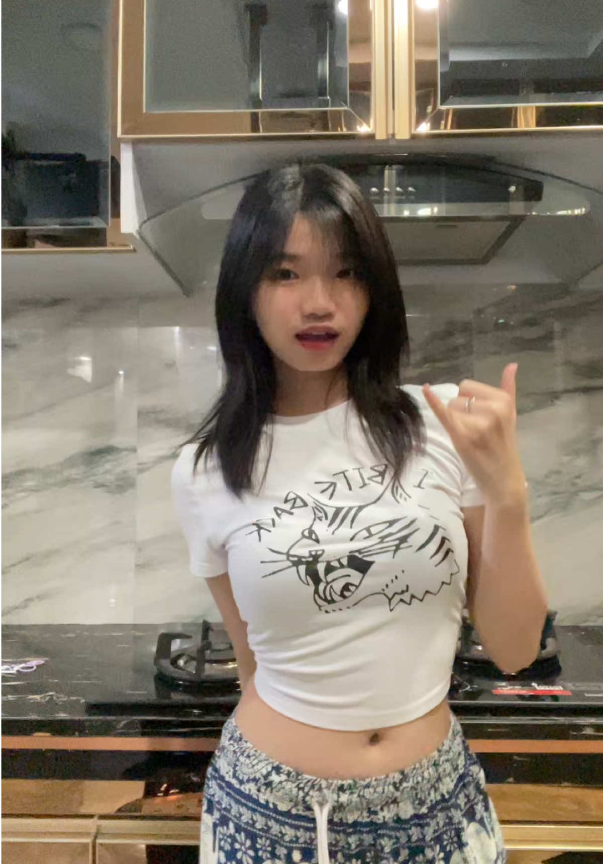 ASIK BEGTEEEE 😝😝