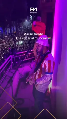 🇵🇾 Más videos de lo que fue la fiesta en el centro de Asunción por la clasificación de la Albirroja al Mundial. #BMOnline #viral #fyp #redessociales #internacional 