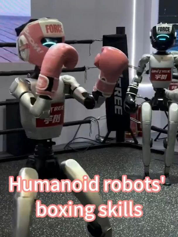 Humanoid robots showcased boxing skills at the world smart industry expo in China's Chongqing. #China #expo #industry