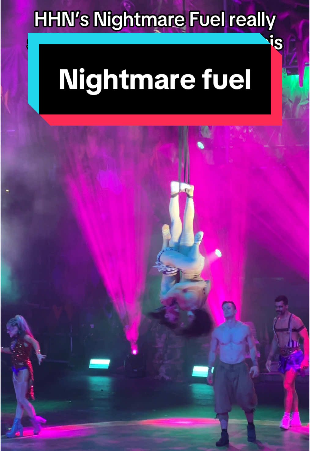 Why does this song fit so perfectly actually #hhn #nightmarefuel #halloweenhorrornightsorlando 