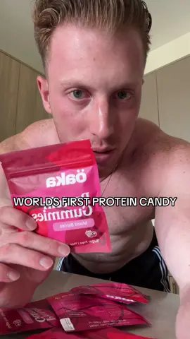 20g of protein, only 100 cals per pack. Legit one of the best diet hack snacks #proteincandy #proteinsnack #oakaproteingummies #protein #gummycandy #candytok #candy 