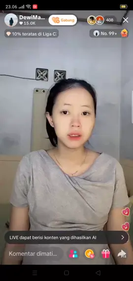 bumil live Spil perut lonjong nya sambil duduk #bumil #perutbuncit #gemes #sexy 